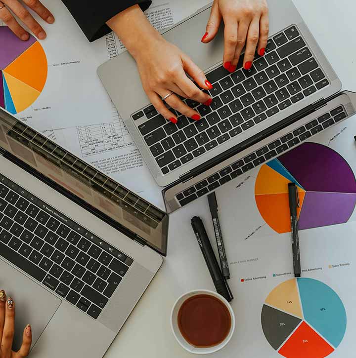 Two professionals working in the public administration sector in North Bay, Ontario